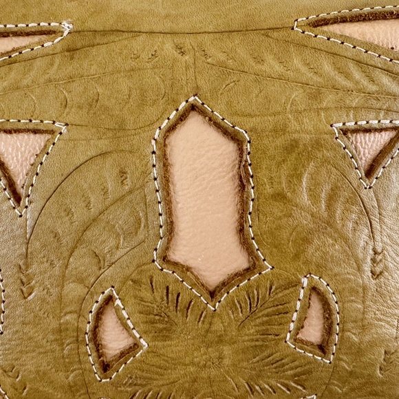 J.L. Saldivar Tooled Leather Crossbody Bag Olive Tan Floral - Picture 4 of 10